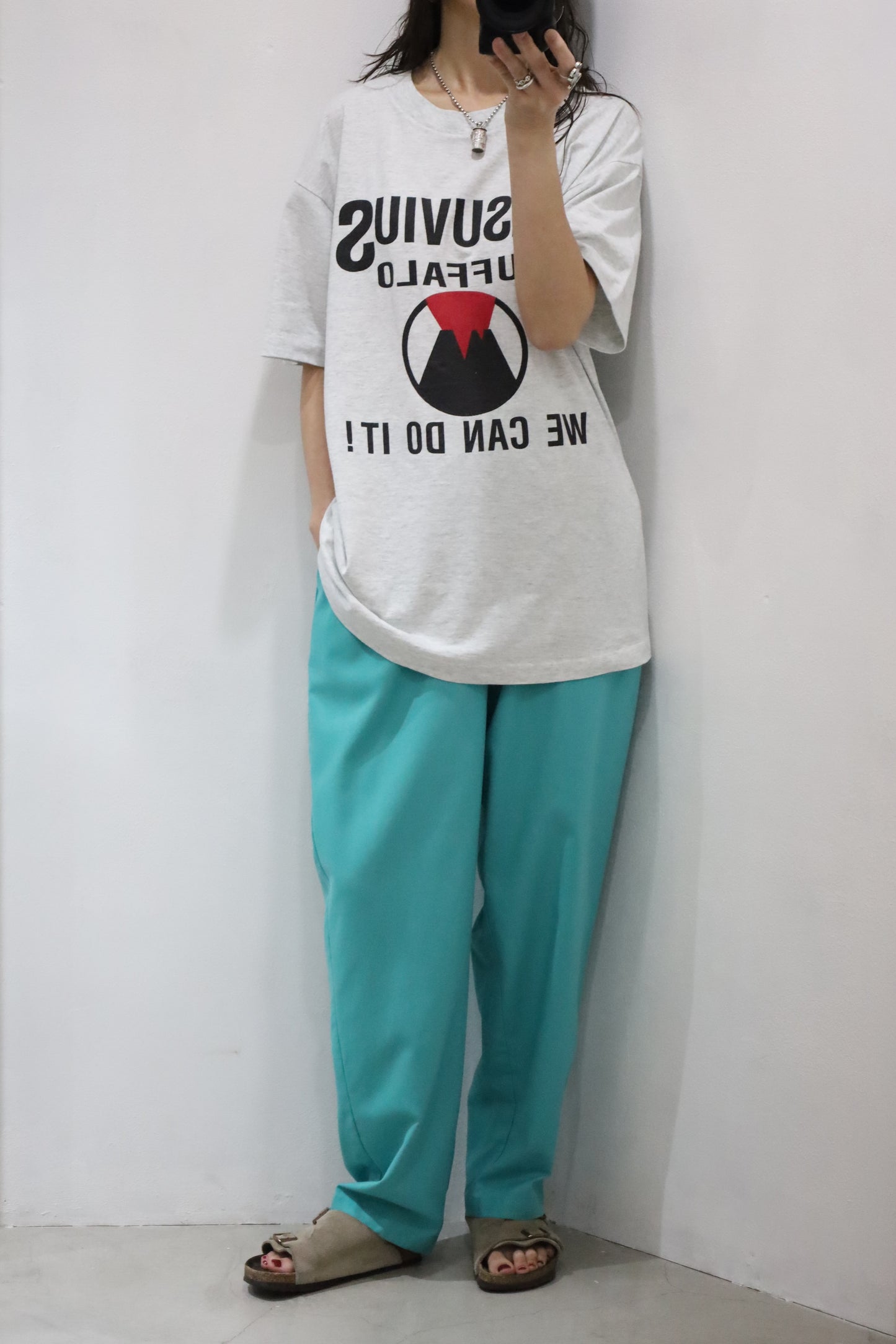 E335 / 1990's FRUITS OF THE LOOM print tee