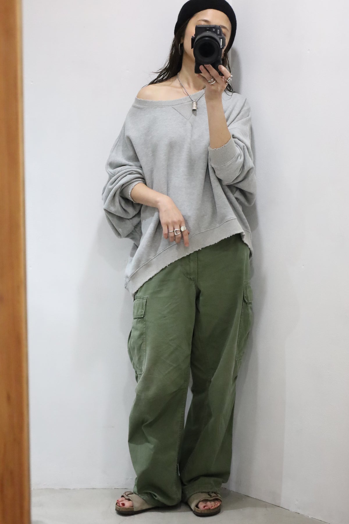 HOWIE crew neck sweat (gray)