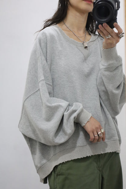 HOWIE crew neck sweat (gray)