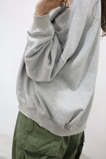 HOWIE crew neck sweat (gray)
