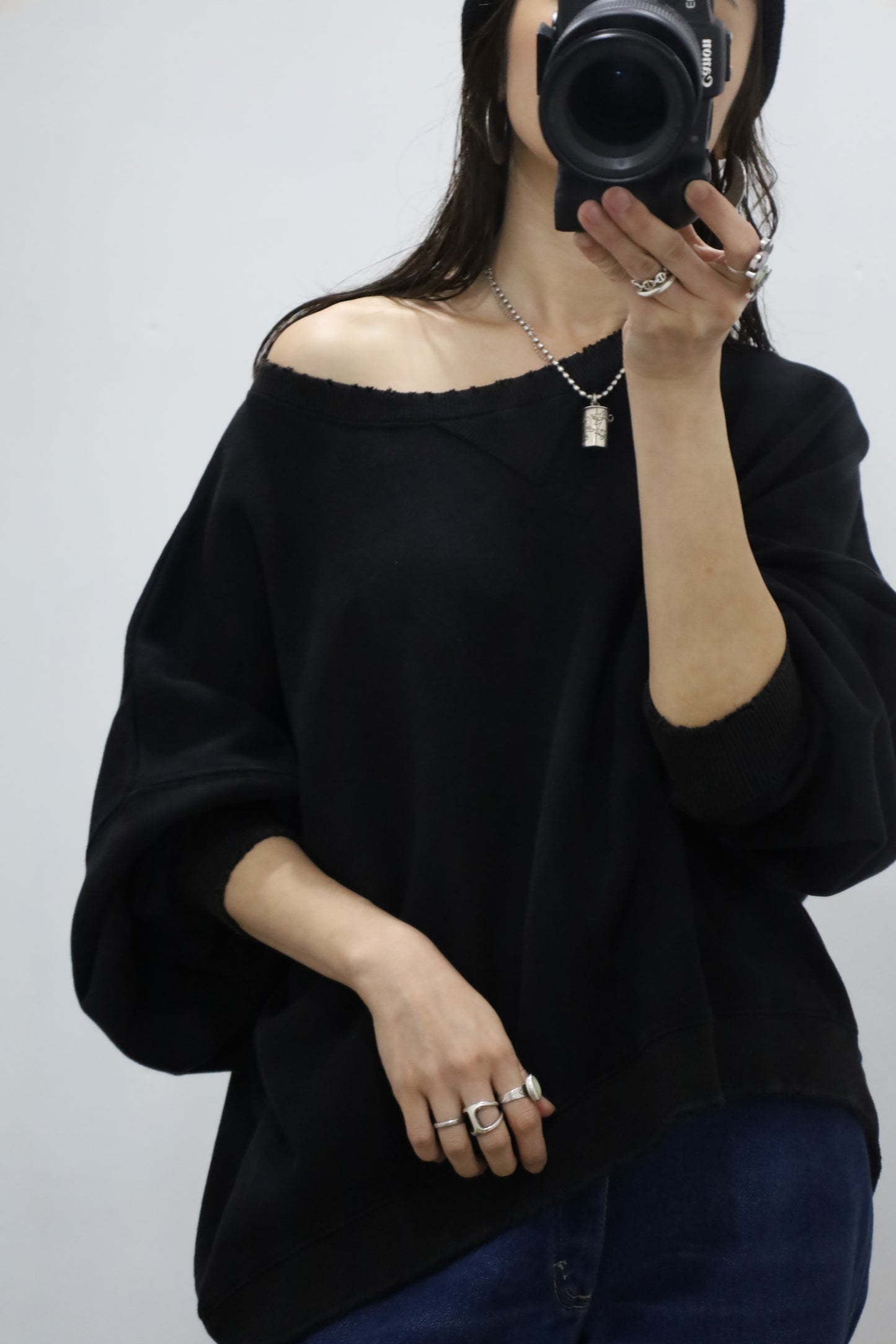 HOWIE crew neck sweat (black)