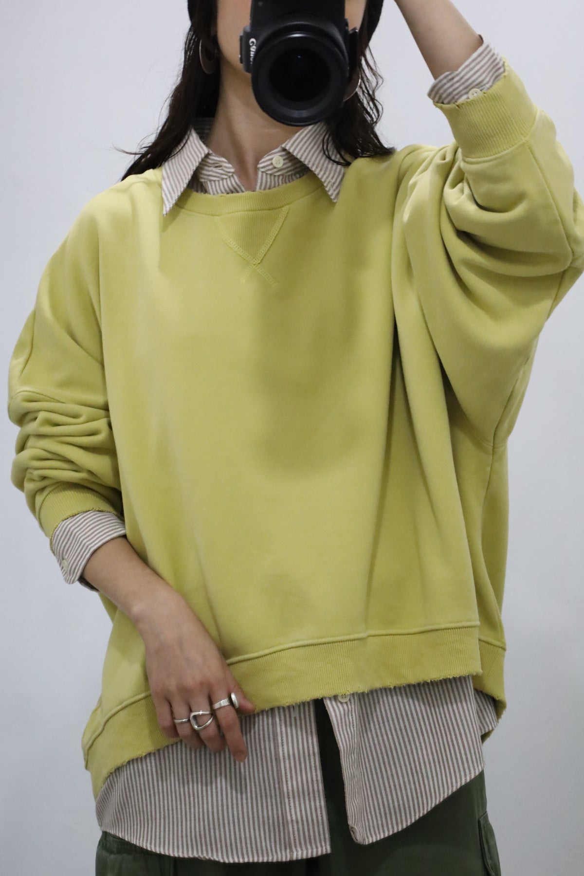 HOWIE crew neck sweat (yellow)