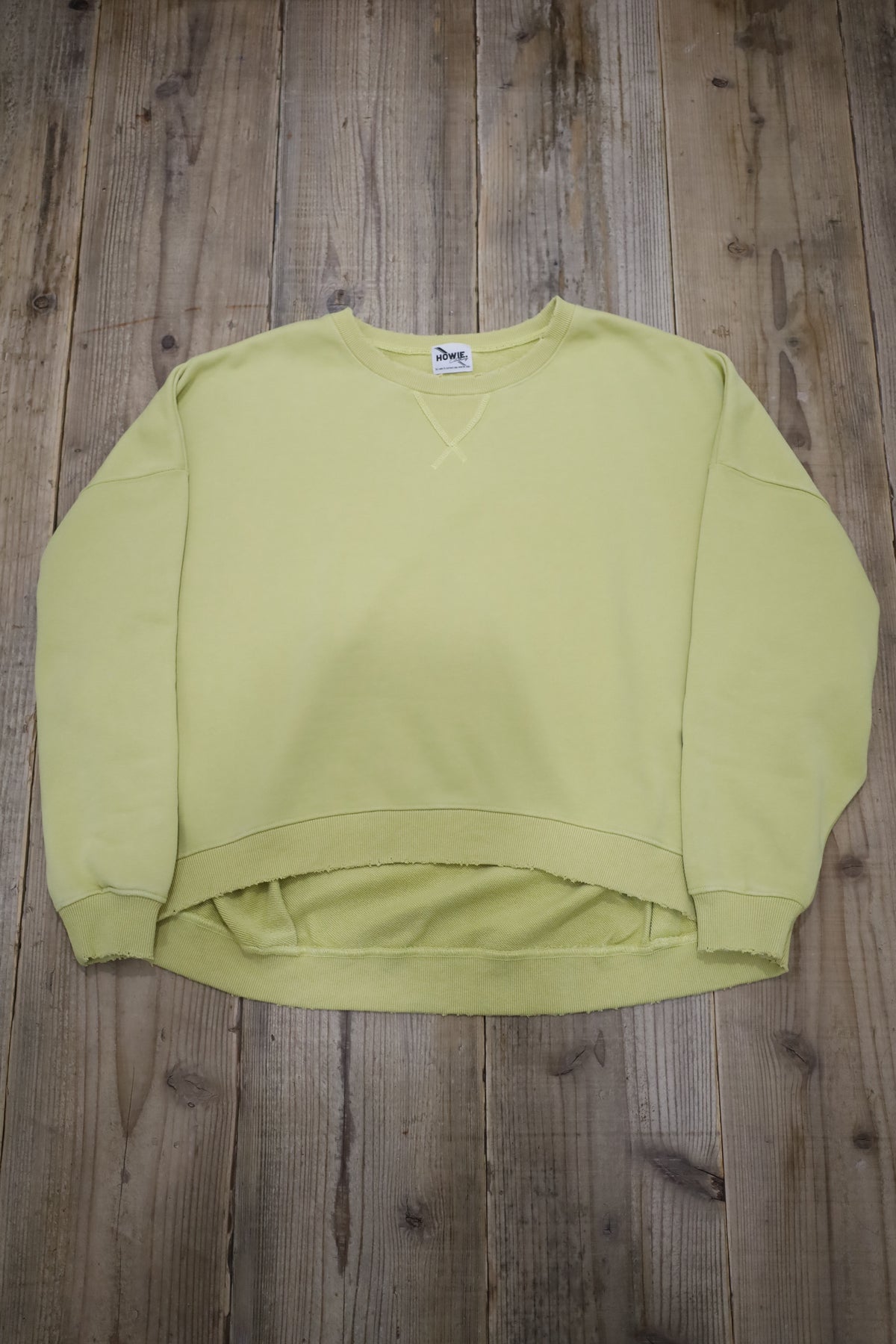HOWIE crew neck sweat (yellow)