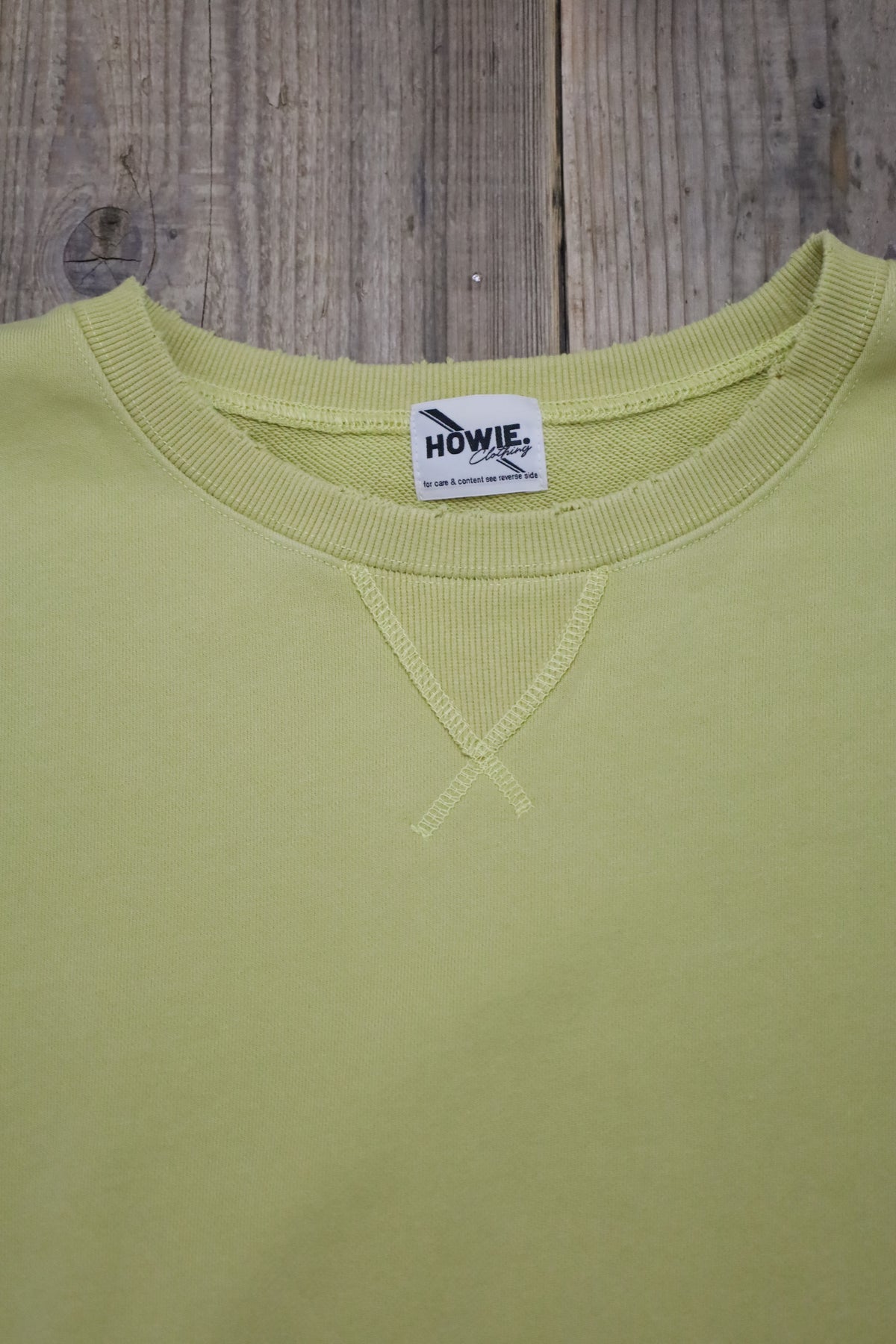 HOWIE crew neck sweat (yellow)