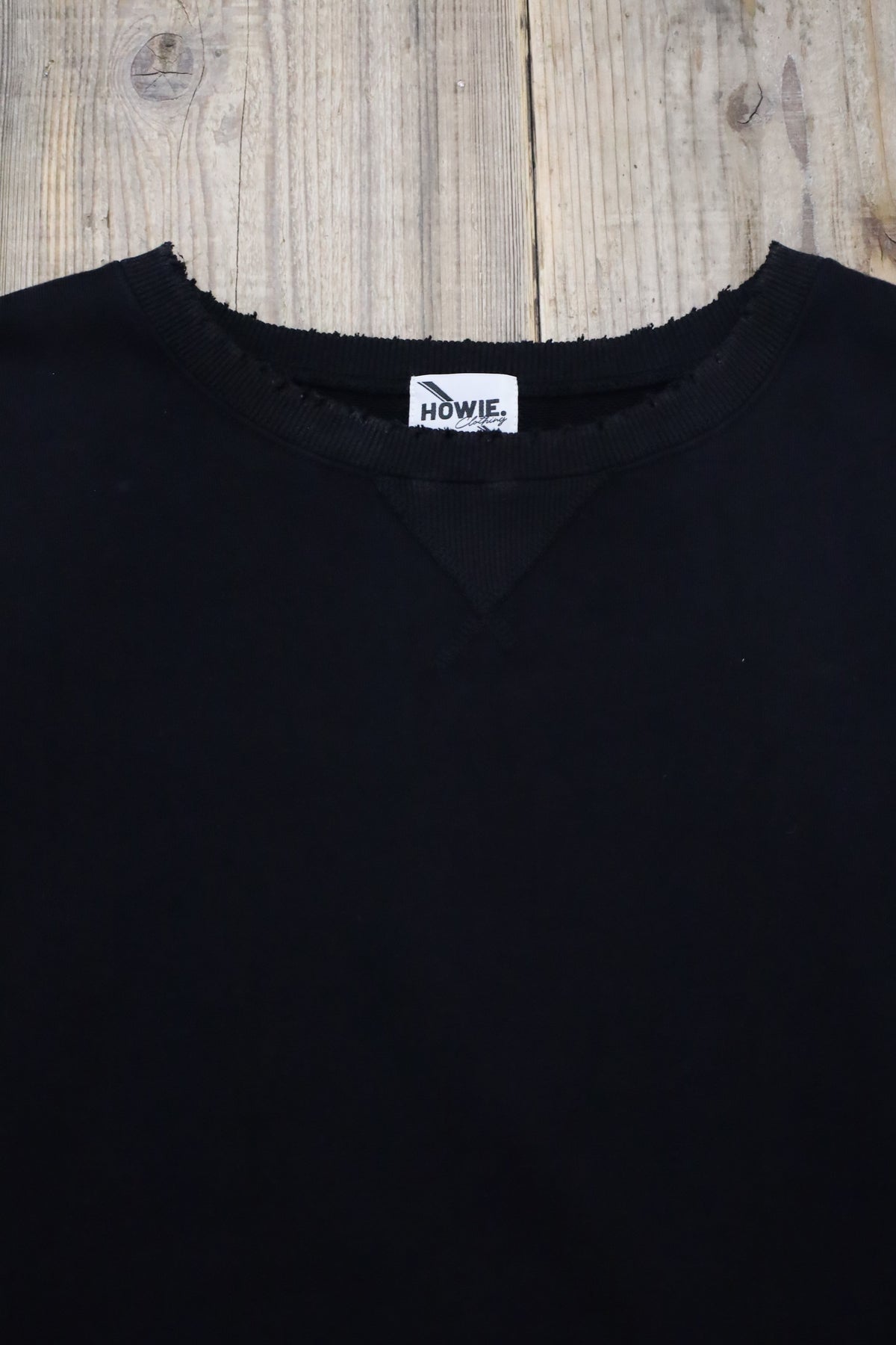 HOWIE crew neck sweat (black)