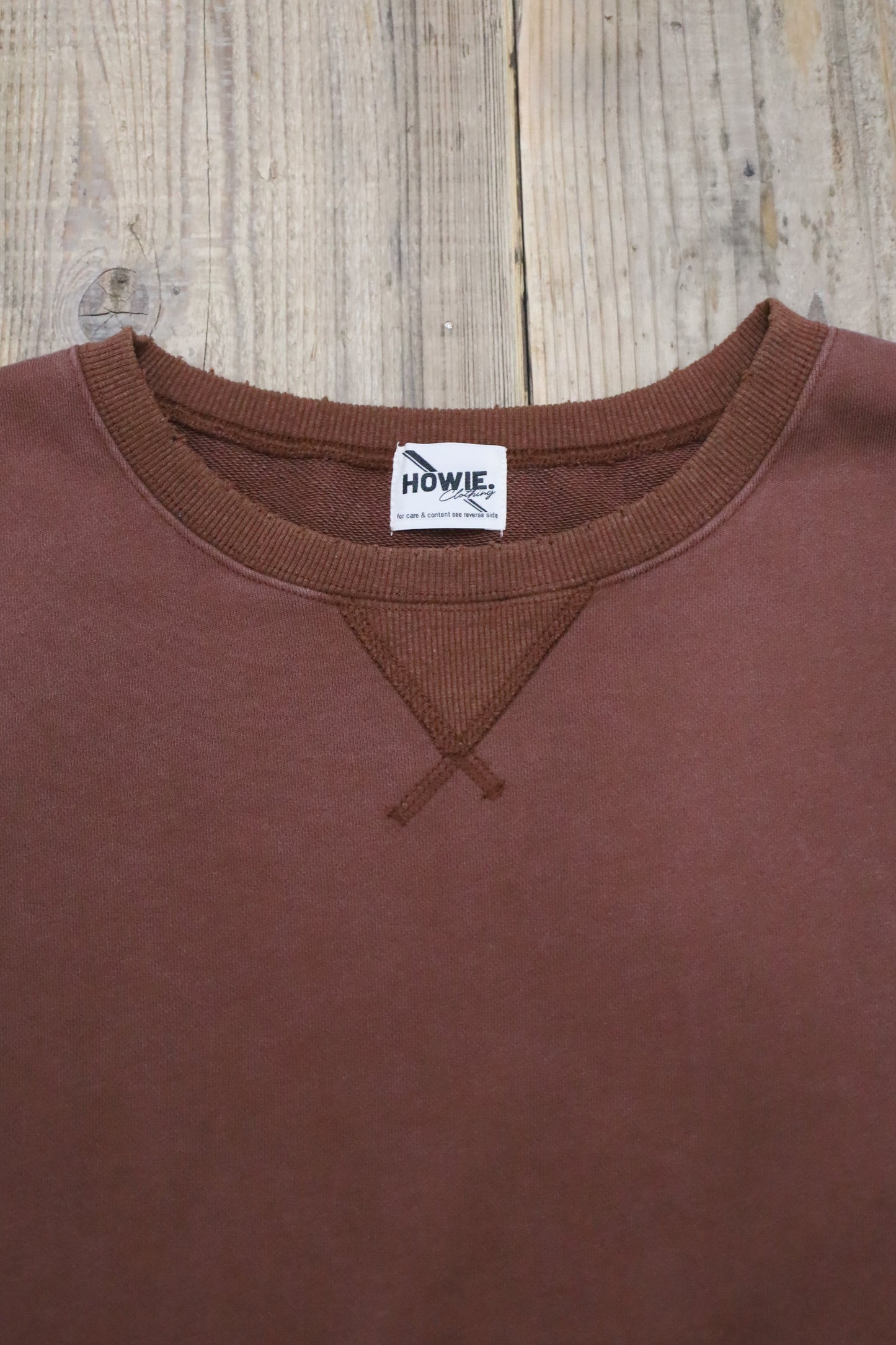 HOWIE crew neck sweat (brown)