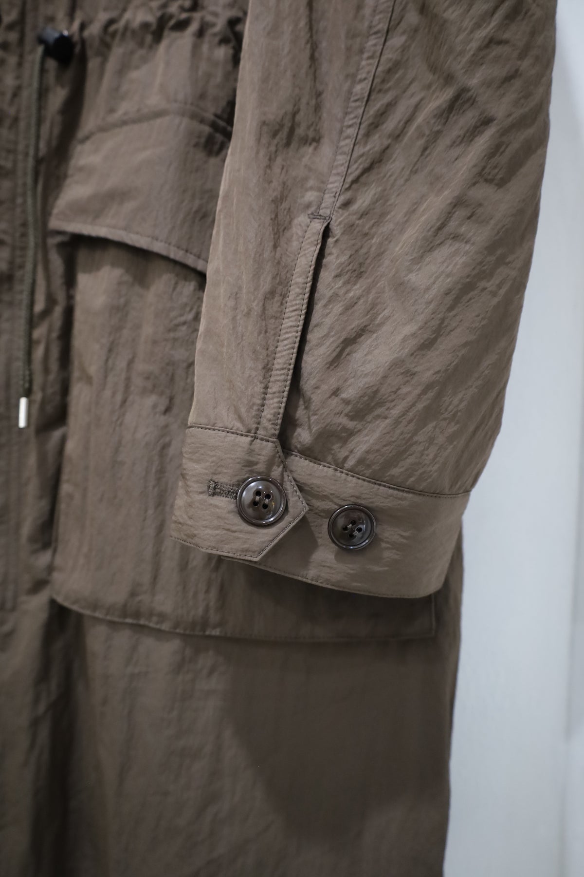 HOWIE nylon stand coat (brown)