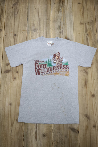 E555 / 1990's walt Disney world mickey mouse print tee