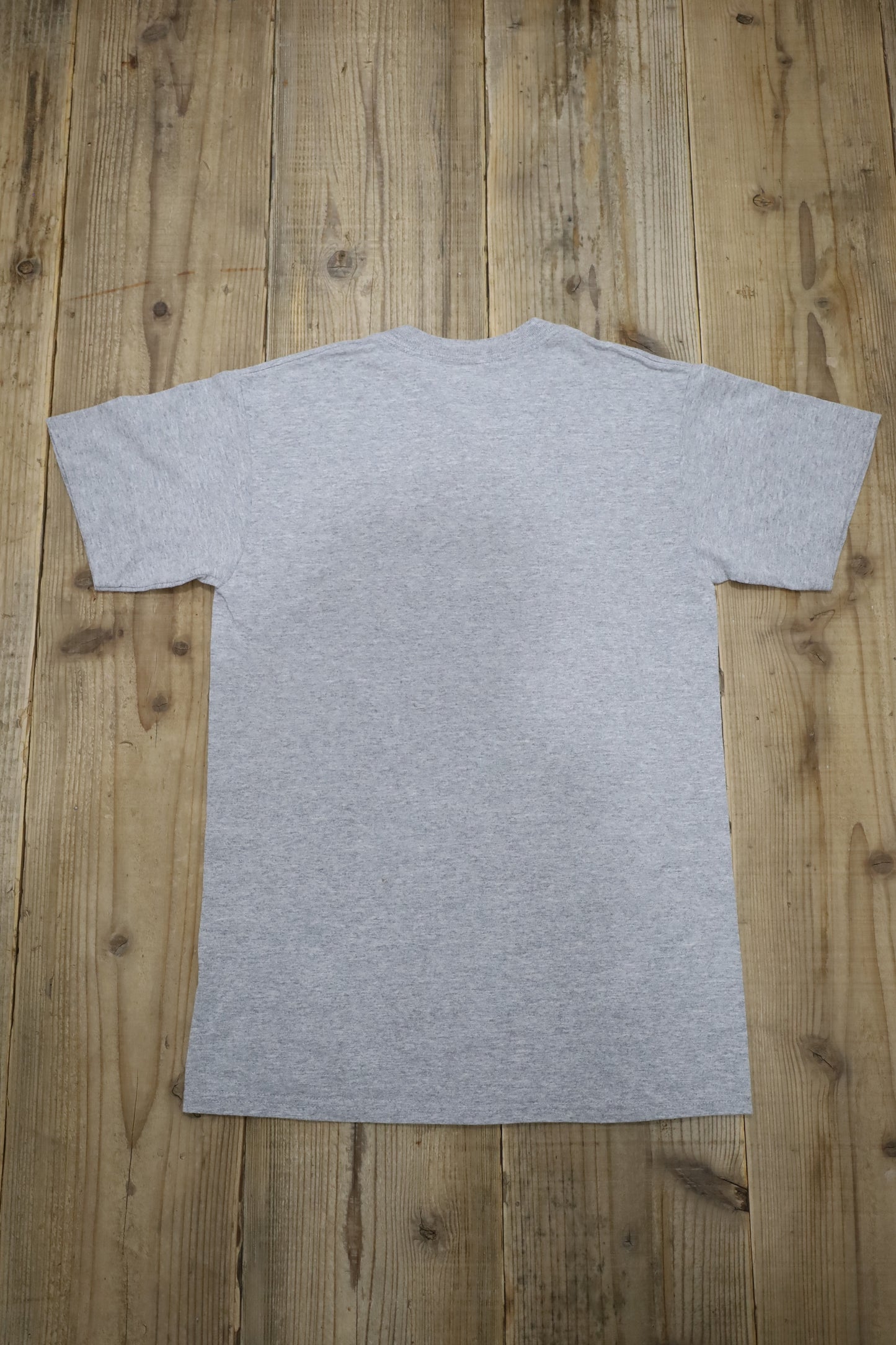 E555 / 1990's walt Disney world mickey mouse print tee