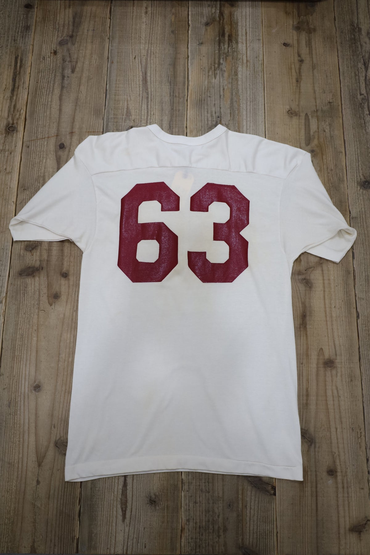 E783 / 1970's champion football tee