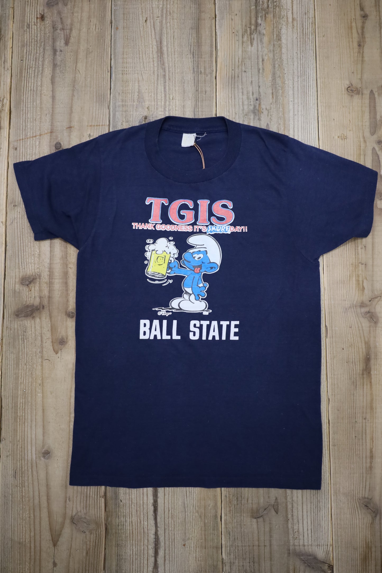 E752 / 1980's Velva sheen TGIS smurf print tee