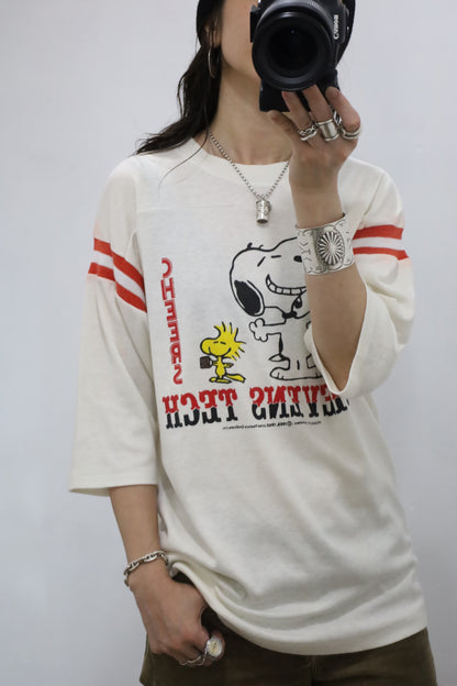 E778 / 1970's ARTEX SNOOPY football tee