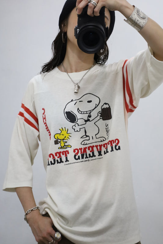 E778 / 1970's ARTEX SNOOPY football tee