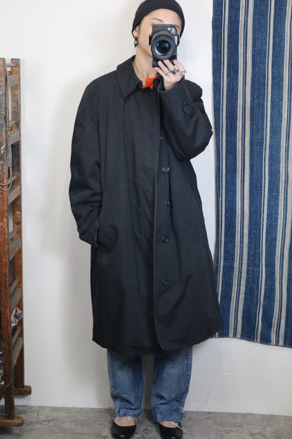 B248 / 1970-80's LONDON FOG soutien collar coat