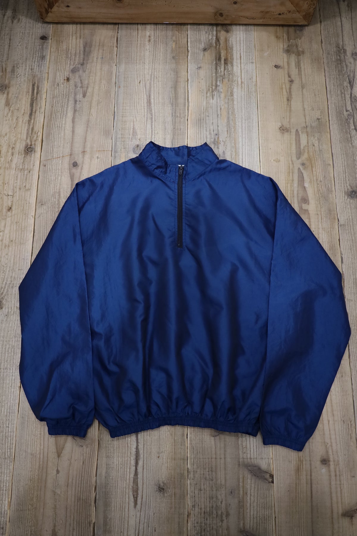 A862 / 1990's SURF STYLE half zip nylon jacket