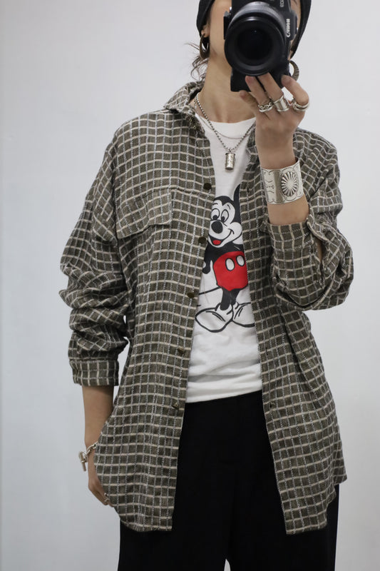 E736 / 1990's Karen Kana design shirt
