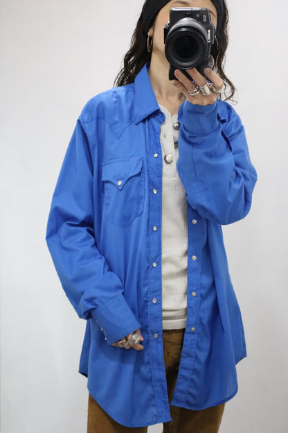 E688 / 1980's ROCK MOUNT western shirt