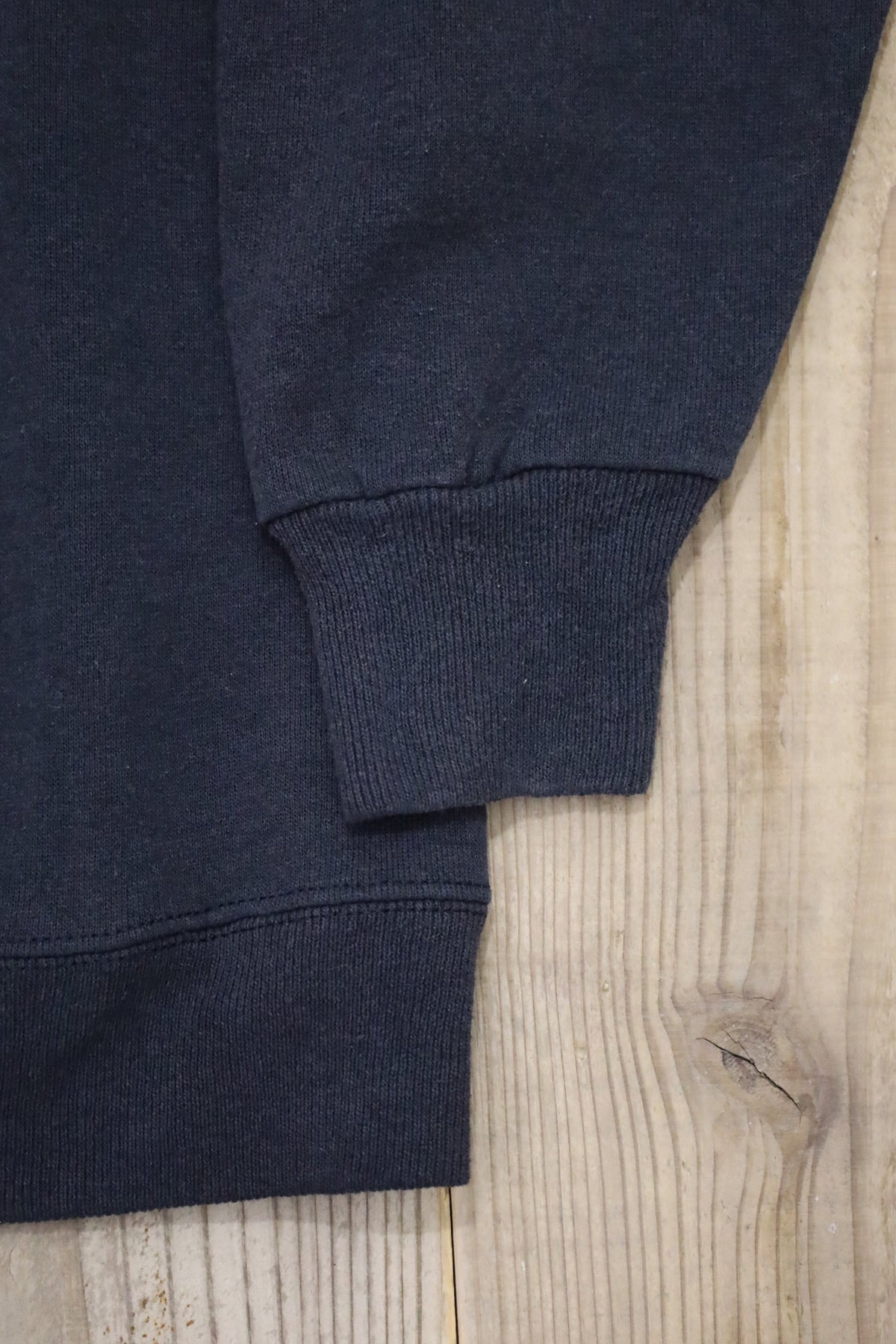 J62 / 1990's Hanes usa patch sweat