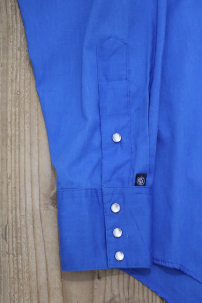 E688 / 1980's ROCK MOUNT western shirt