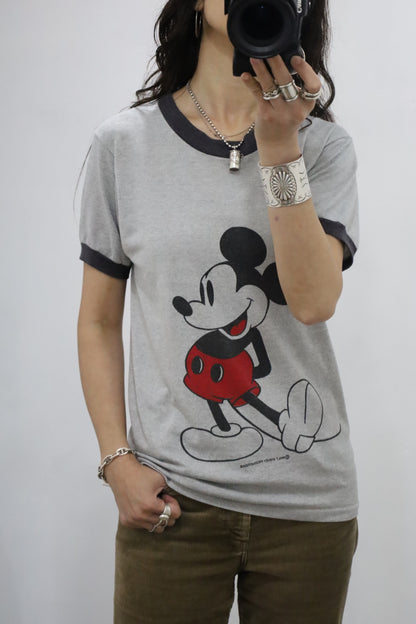 8 / UNKNOWN  1980's  mickey mouse ringer tee