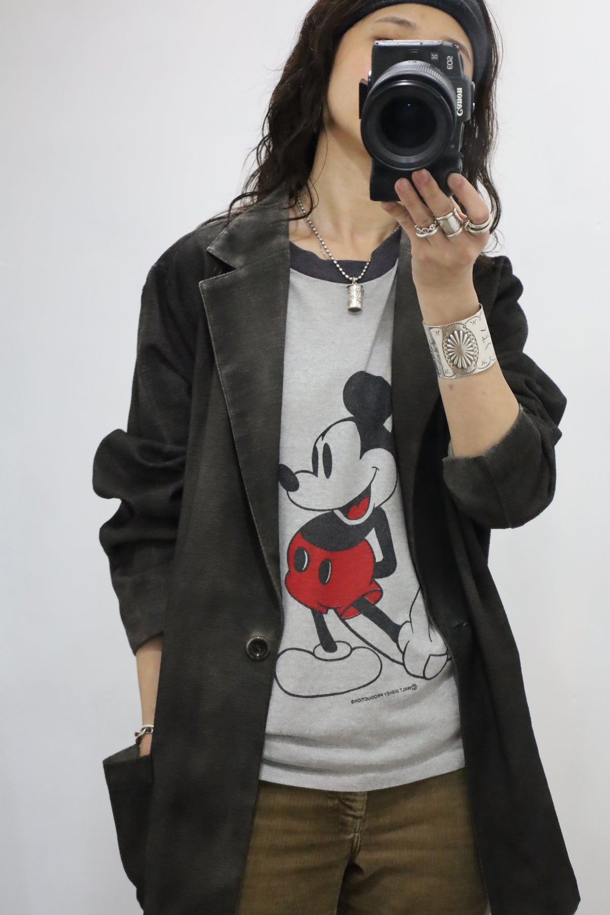 8 / UNKNOWN  1980's  mickey mouse ringer tee