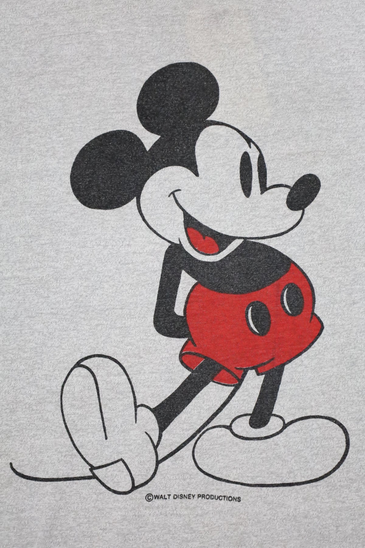 8 / UNKNOWN  1980's  mickey mouse ringer tee