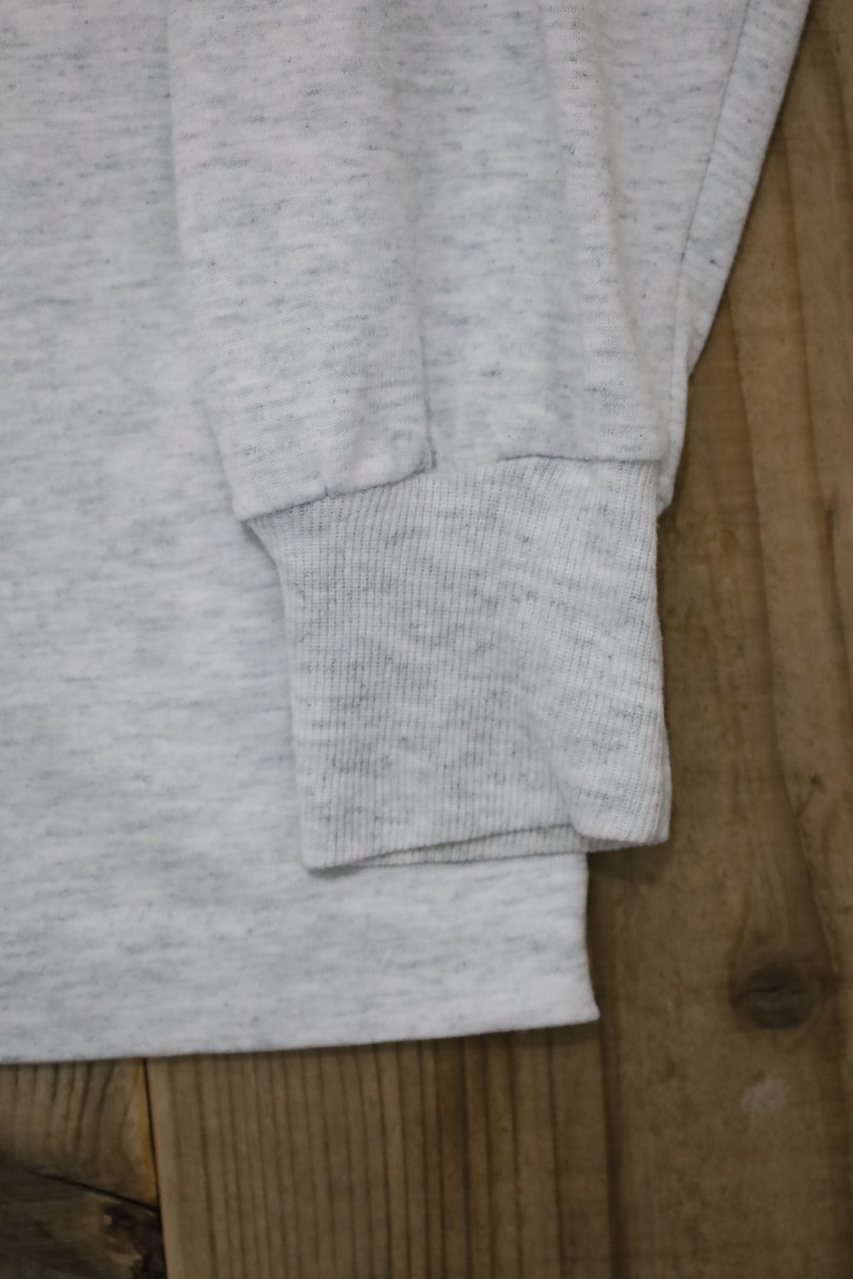 E646 / 1990's UNKNOWN long sleeve tee