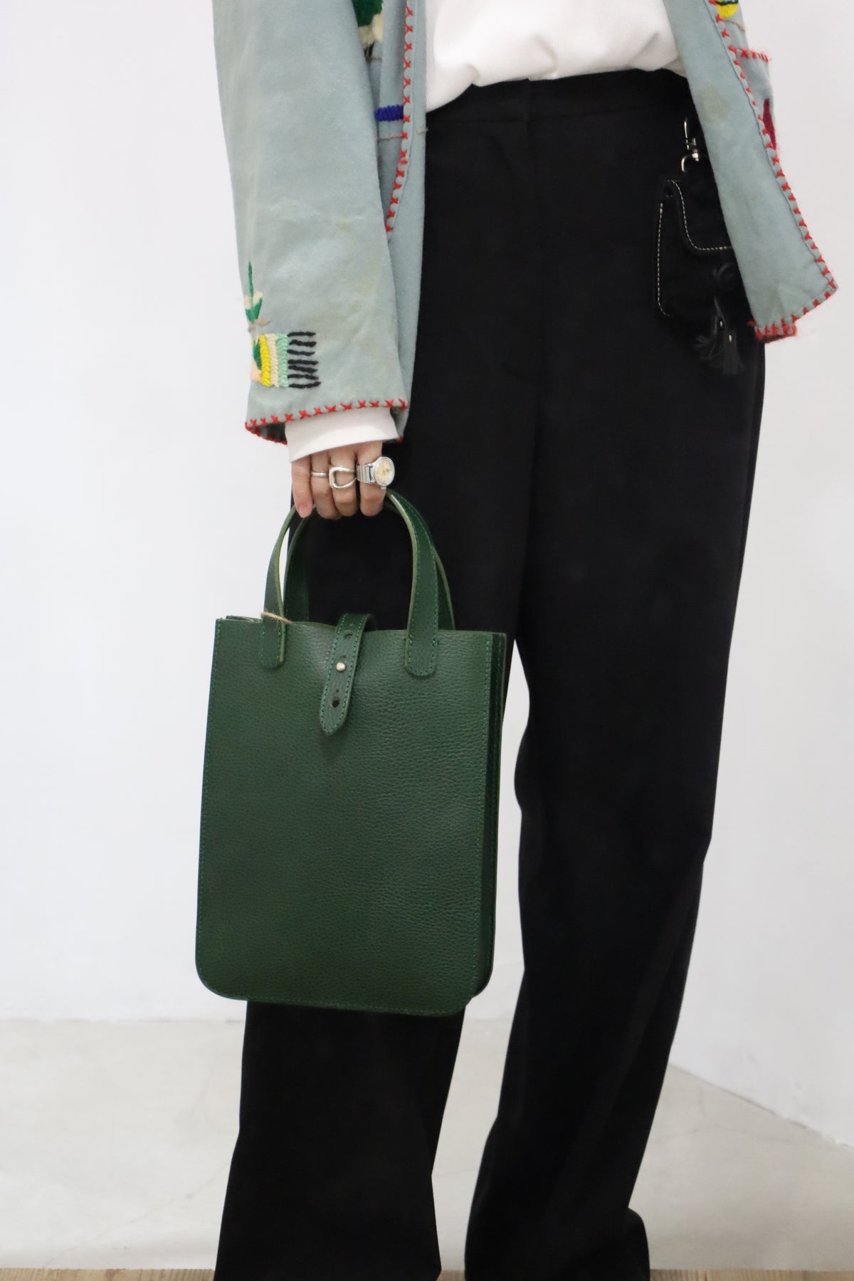 tente belted hand bag