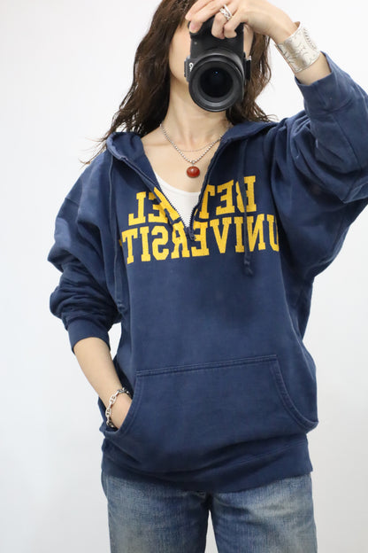 D324 / 1990's The cotton exchange half zip Hoodie