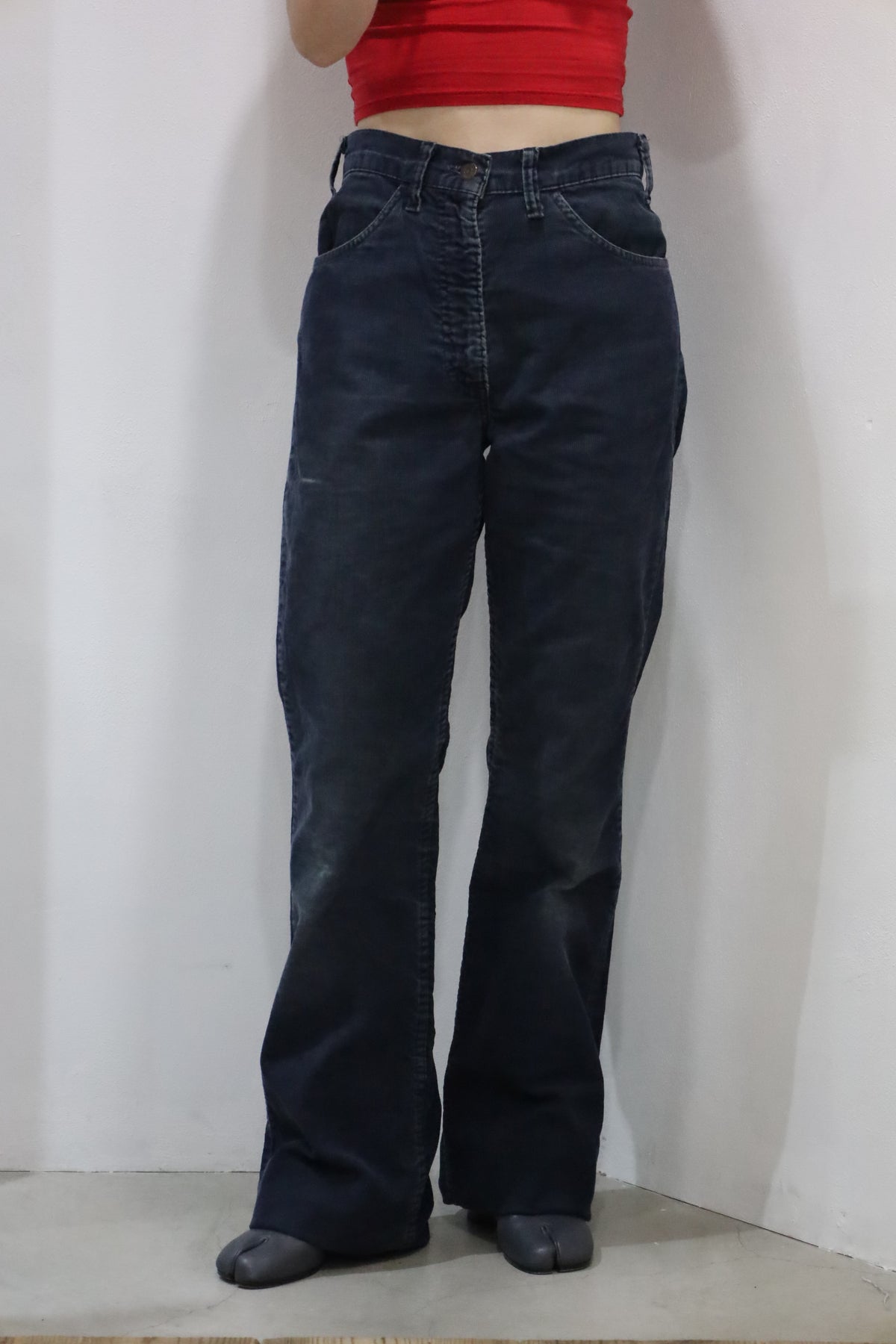 E880 / 1970's LEVI'S  flare corduroy  pants (32inc / w80cm)