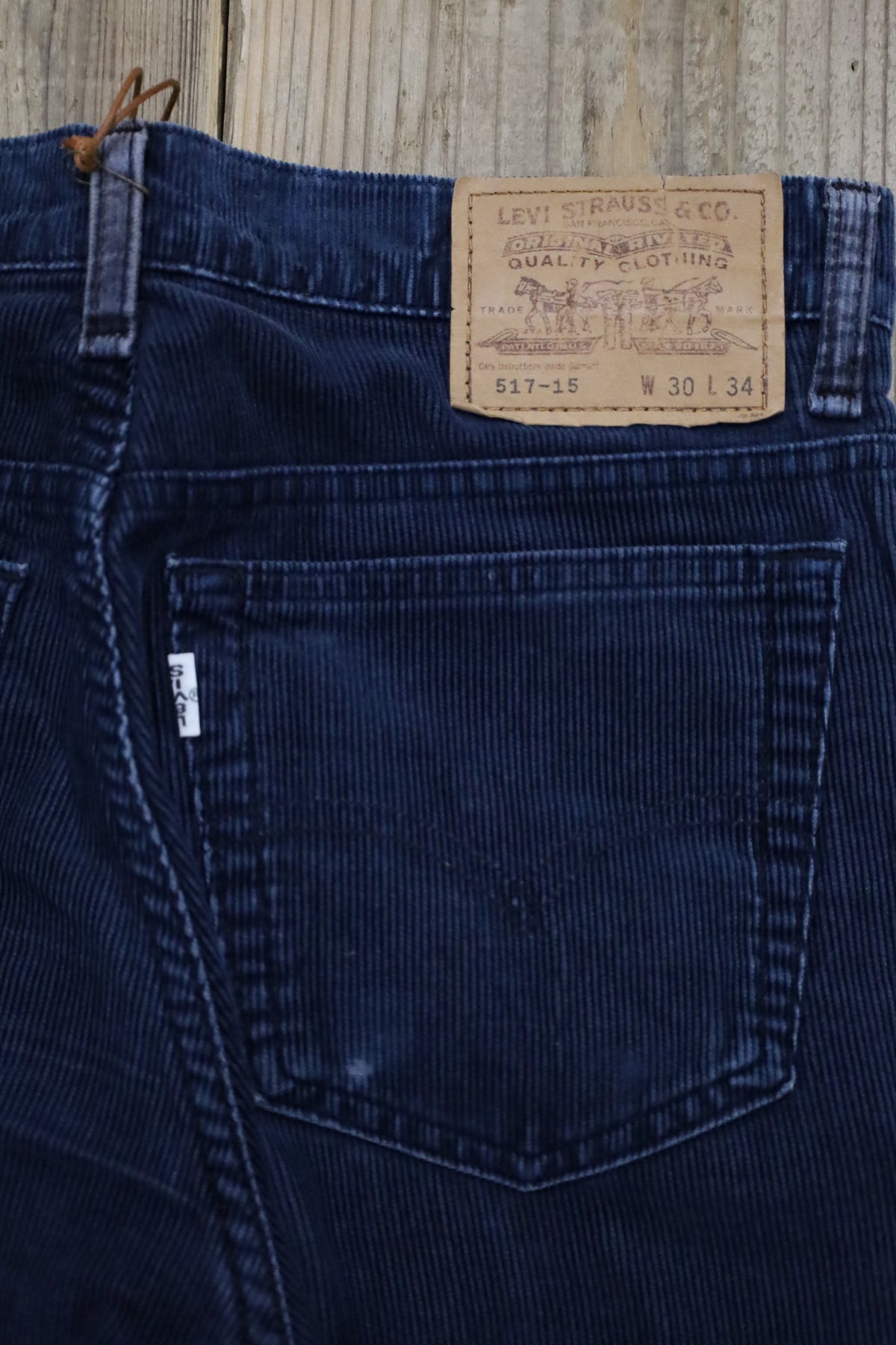 E876 / 1990's LEVI'S corduroy pants (30inc / w76cm)