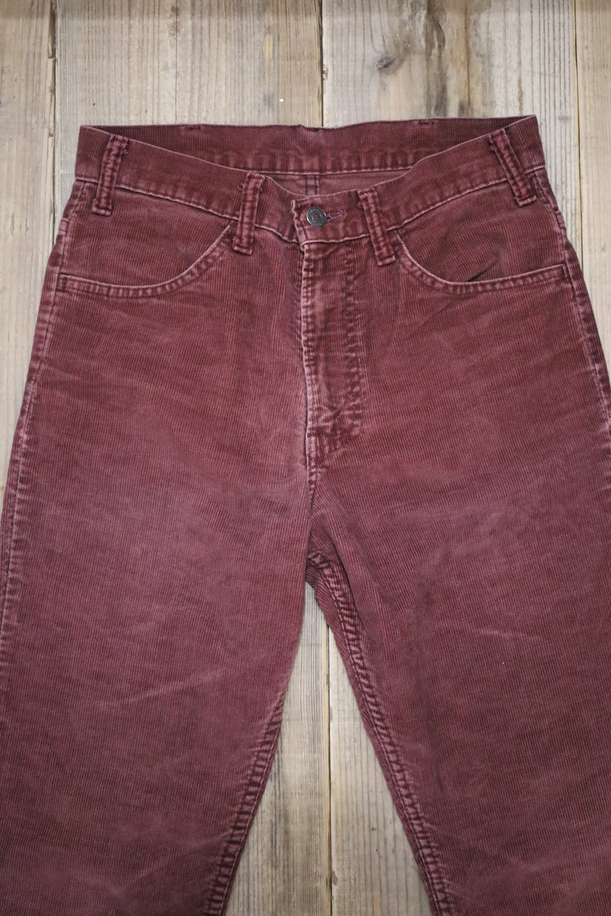 E895 / 1980's LEVI'S corduroy  pants (28inc / w72cm)