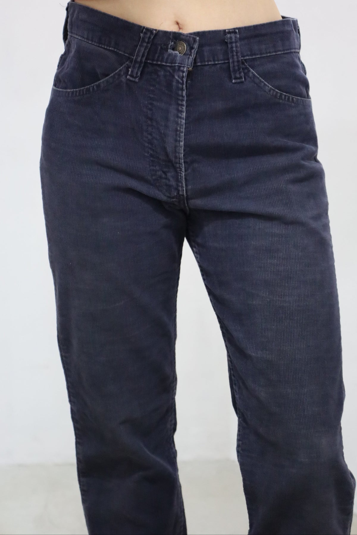 E873 / 1980's LEVI'S corduroy  pants (29inc / w74cm)