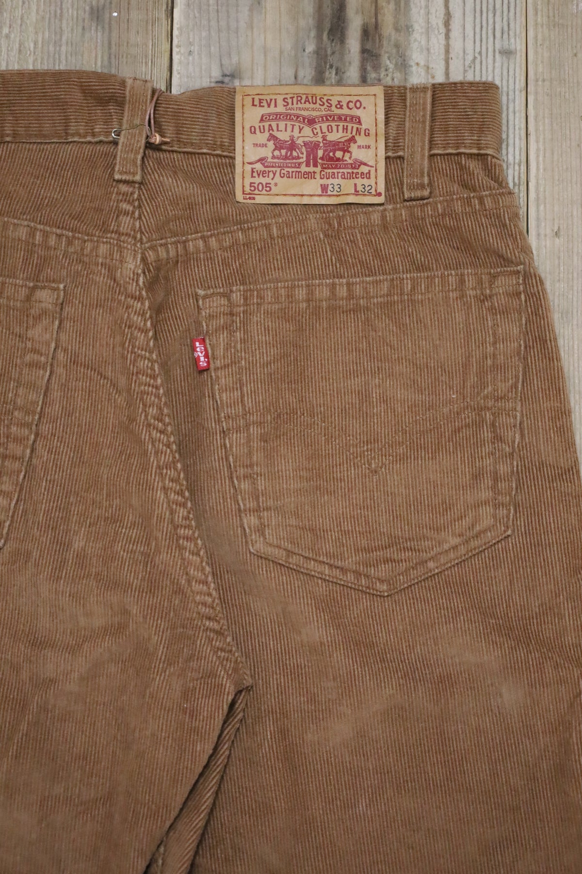E886 / early2000's LEVI'S corduroy  pants (32inc / w80cm)