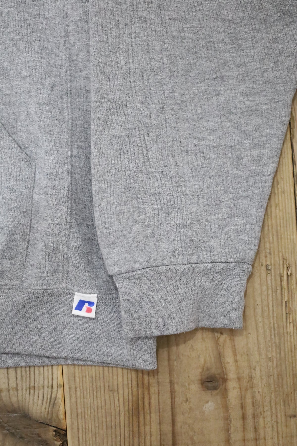 D309 / 2000'sRUSSELL ATHLETIC Hooded sweat