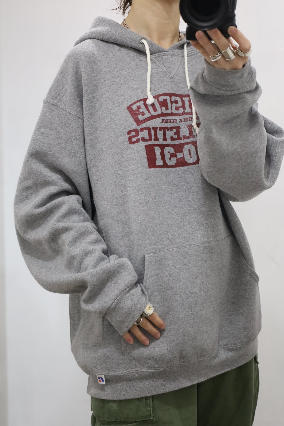 D309 / 2000'sRUSSELL ATHLETIC Hooded sweat