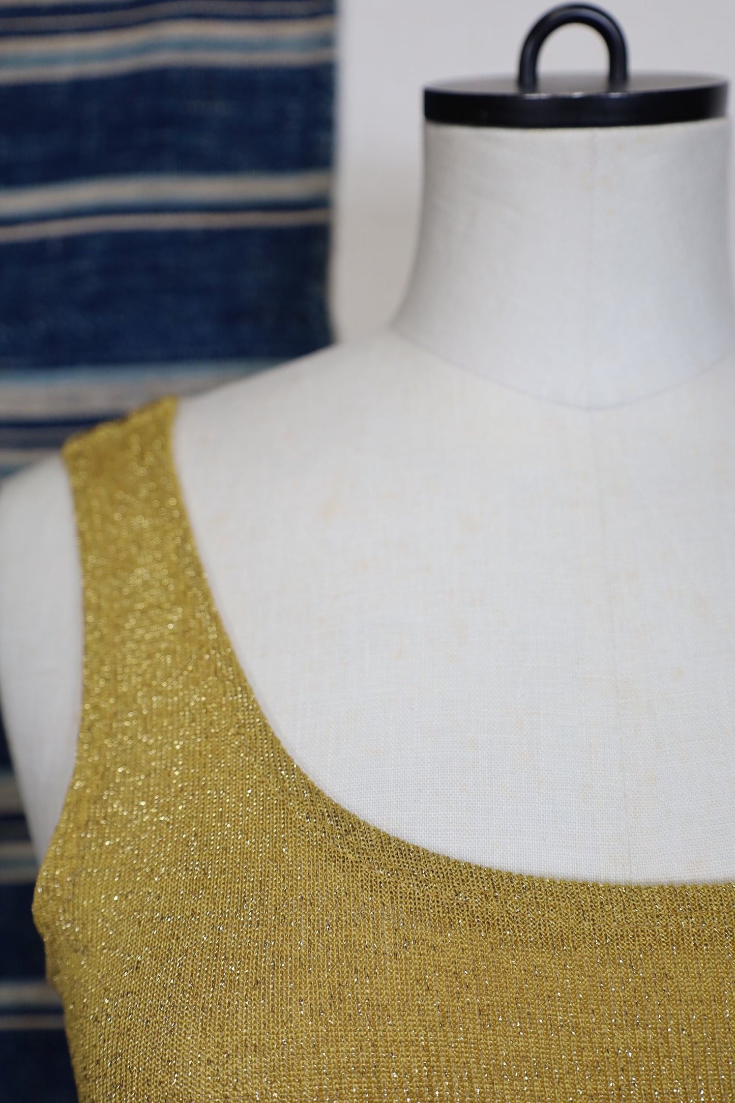 E117 / 2000’s Used MY MICHELLE Gold Color Tanktop