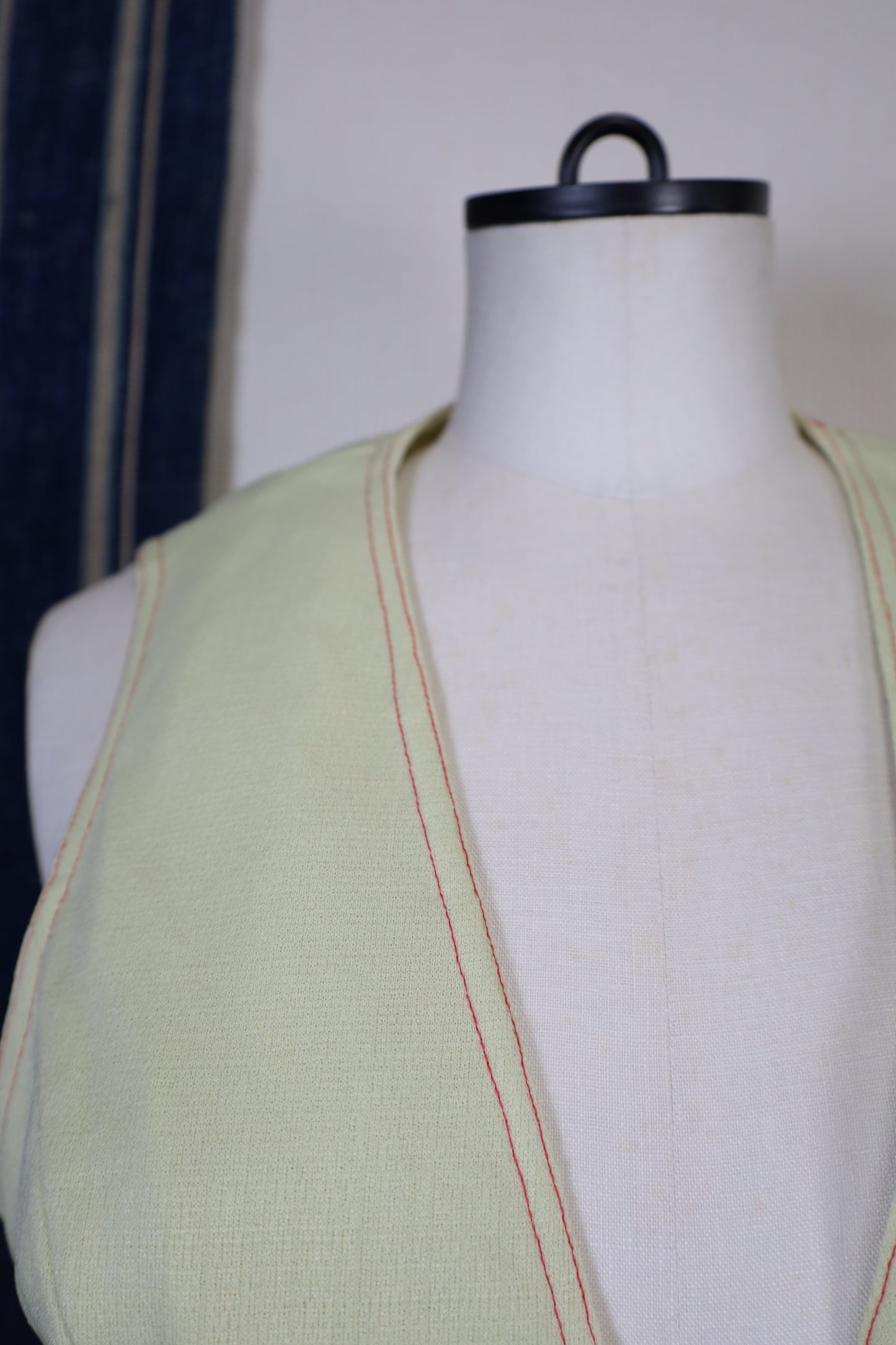 G3 / 1980's UNKNOWN design vest