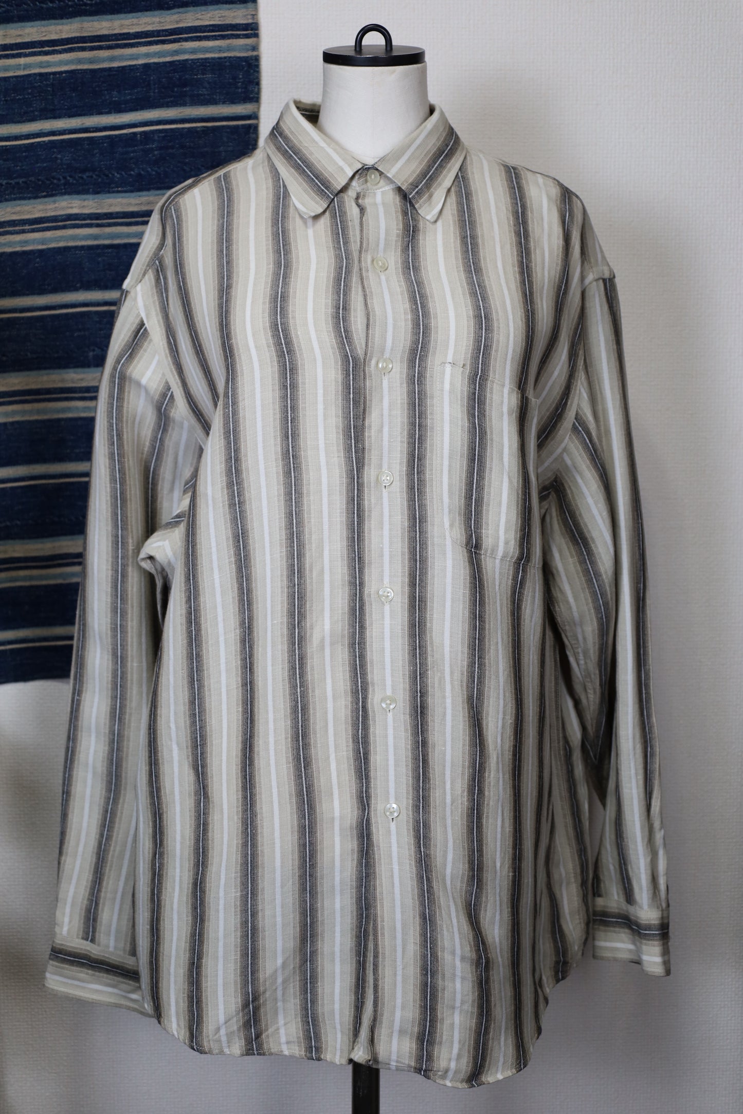 613 / early2000's VANHEUSEN stripe shirt