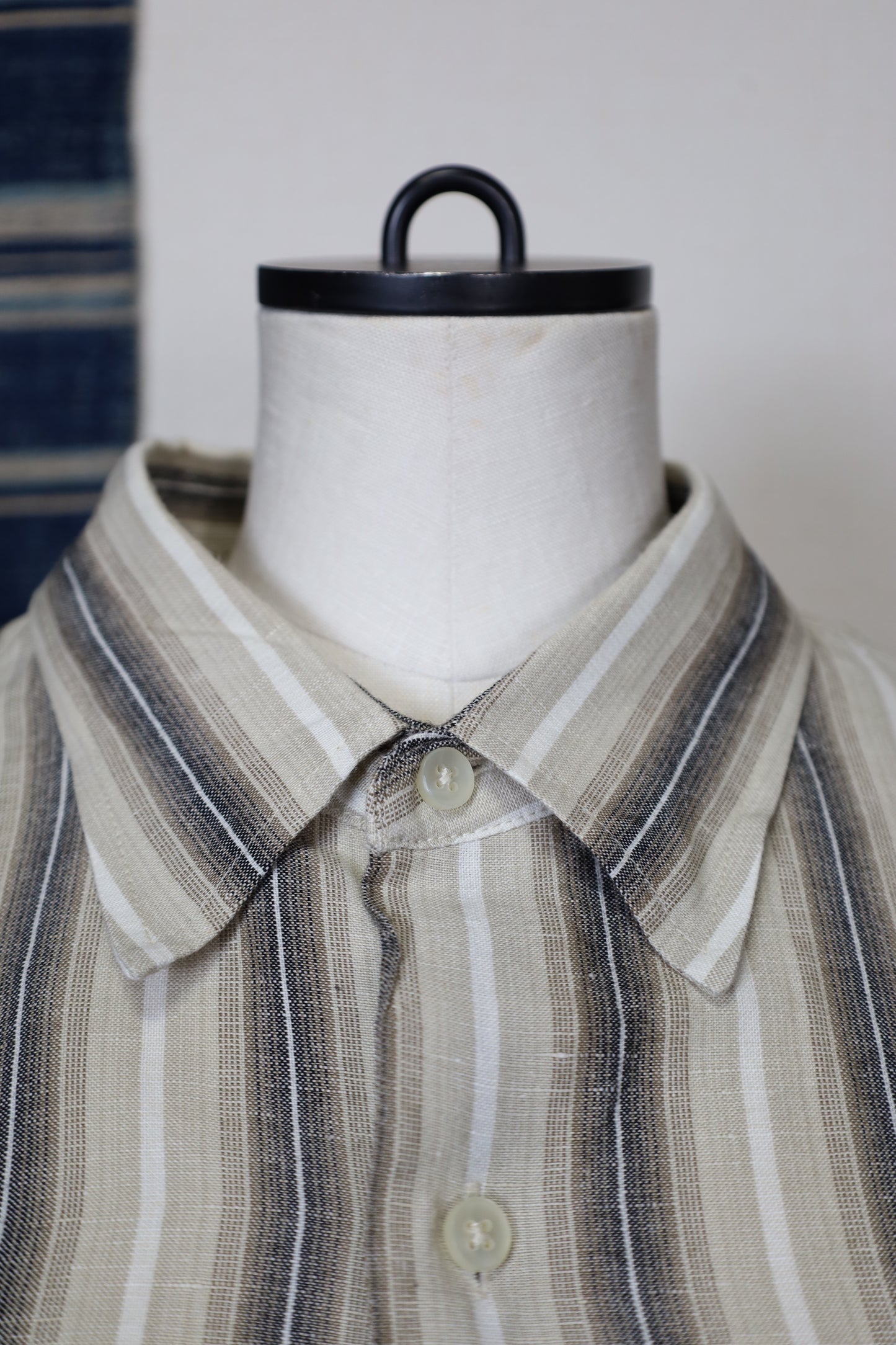 613 / early2000's VANHEUSEN stripe shirt