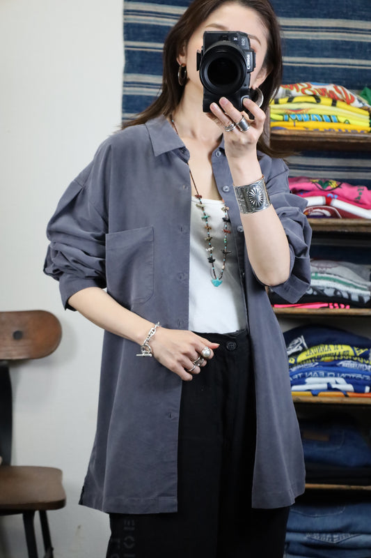 618 / 1990's PERRY ELLIS rayon shirt