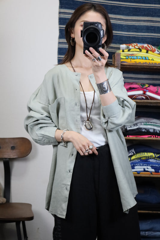Z618 / 1990's GOOUCH no collar linen shirt