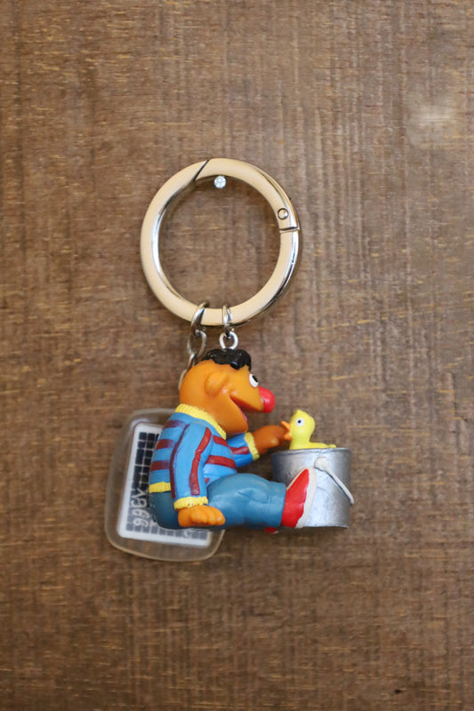 10 / key ring Ernie