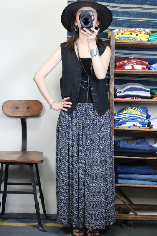 E112 / Late 1990s PHOOL India Cotton Fablic Long Skirt
