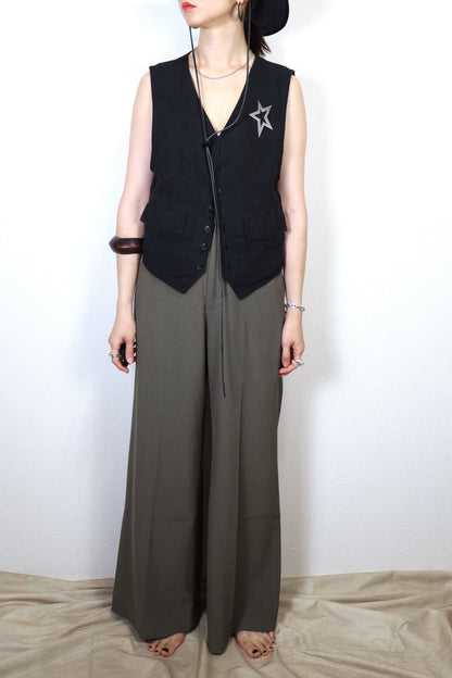 HOWIE linen vest (black)