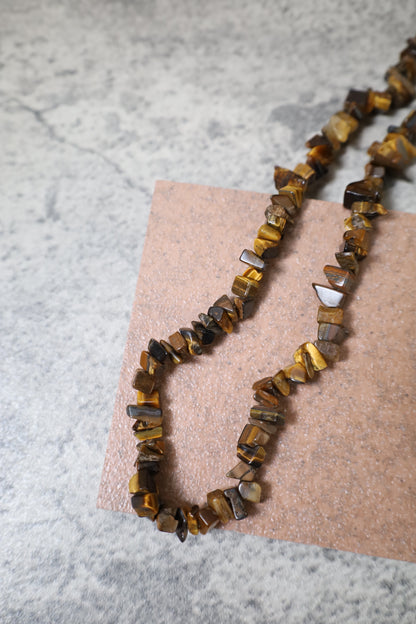 E206.213 /  stone necklace