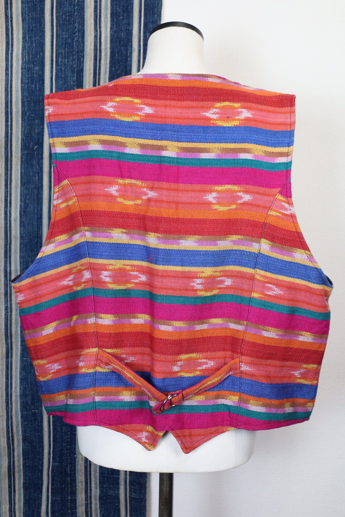 E181 / early 2000's CHICO's DESIGN Native pattern vest