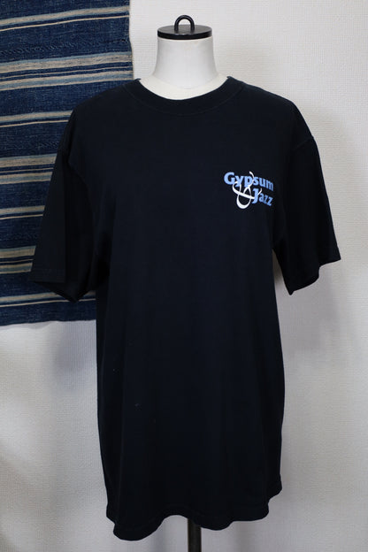 Z704 / early 2000's FRUITS OF THE LOOM JAZZ PRINT TEE