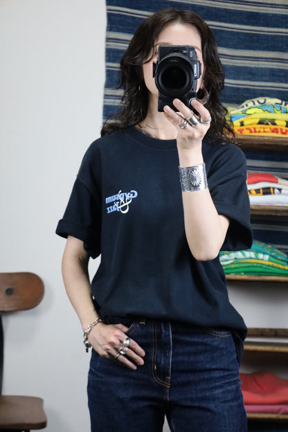 Z704 / early 2000's FRUITS OF THE LOOM JAZZ PRINT TEE