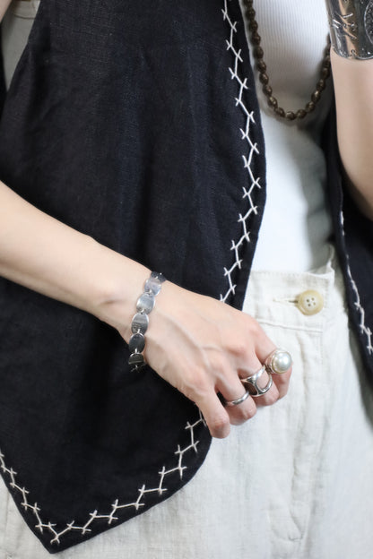 82 / silver bracelet